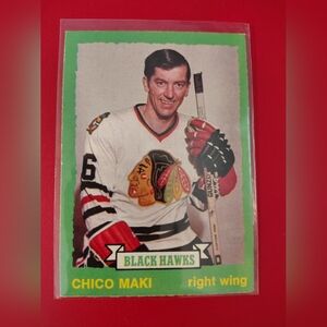 1973-74 O-Pee-Chee Ron "Chico" Maki #227 Chicago Blackhawks Hockey Card